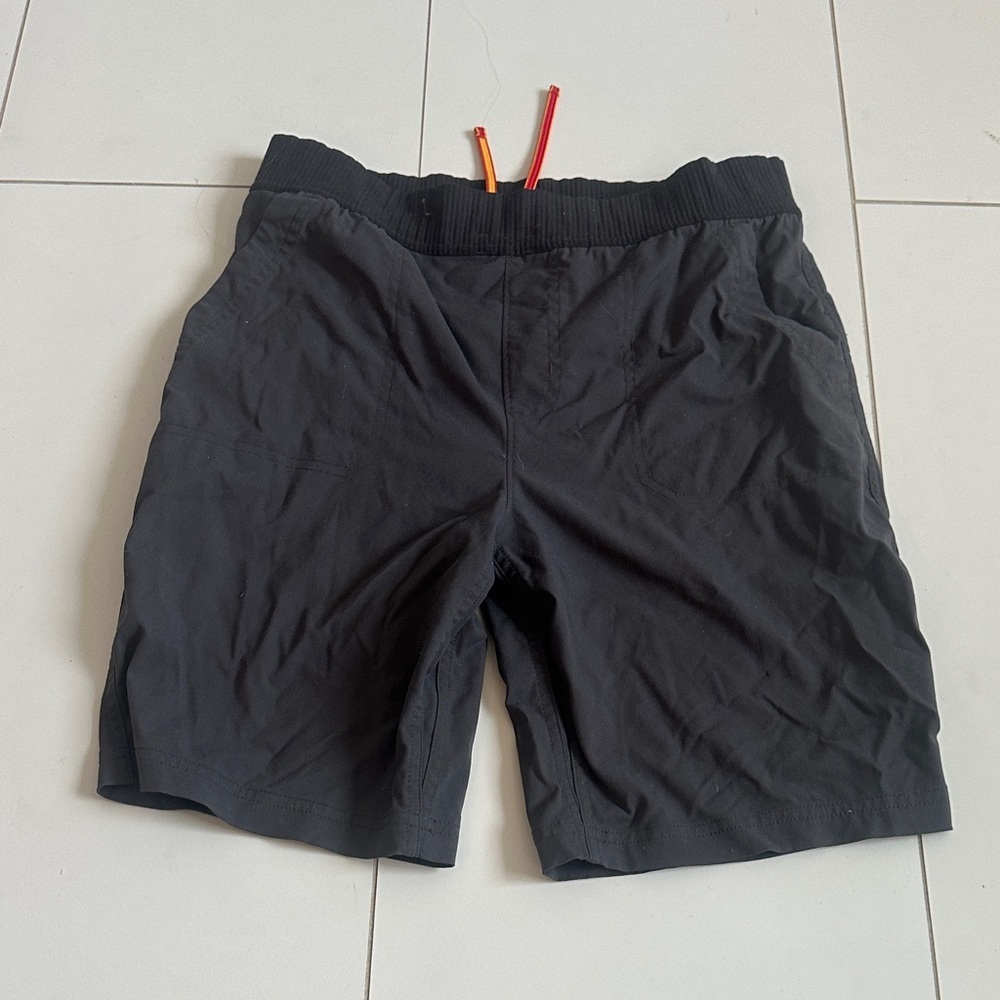 REI Gray Athletic boys Shorts 18